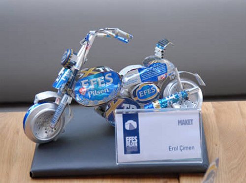 sculpture canettes001 Top 20 des sculptures de canettes, ou le mod�lisme rafra�chissant